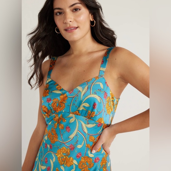 Floral Slip Dress - Picture 3 of 6